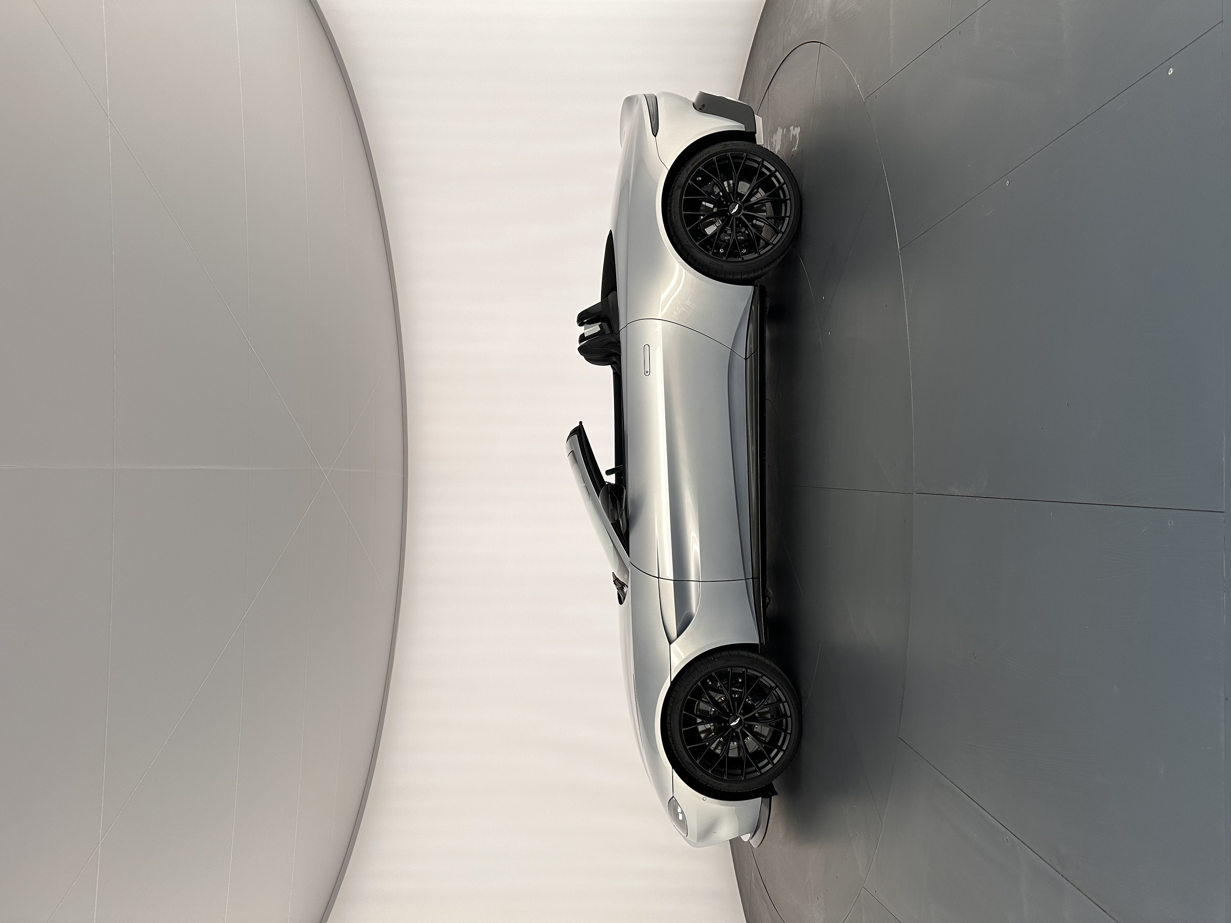 Aston Martin Vantage V8 Spider 2024, 2024: main vehicle photo