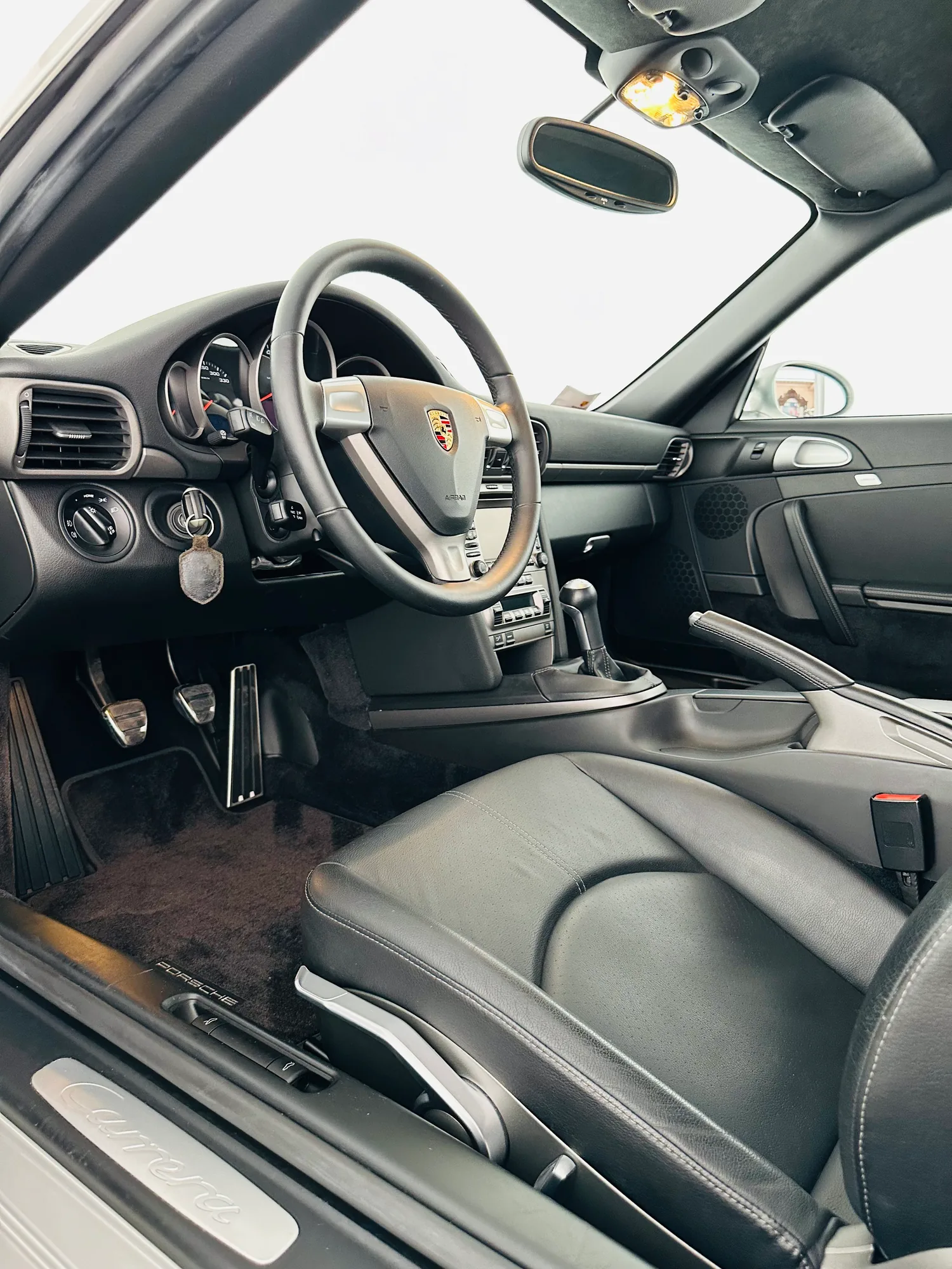 PORSCHE 997 CARRERA CARRERA, 2007: photo 13 from another angle