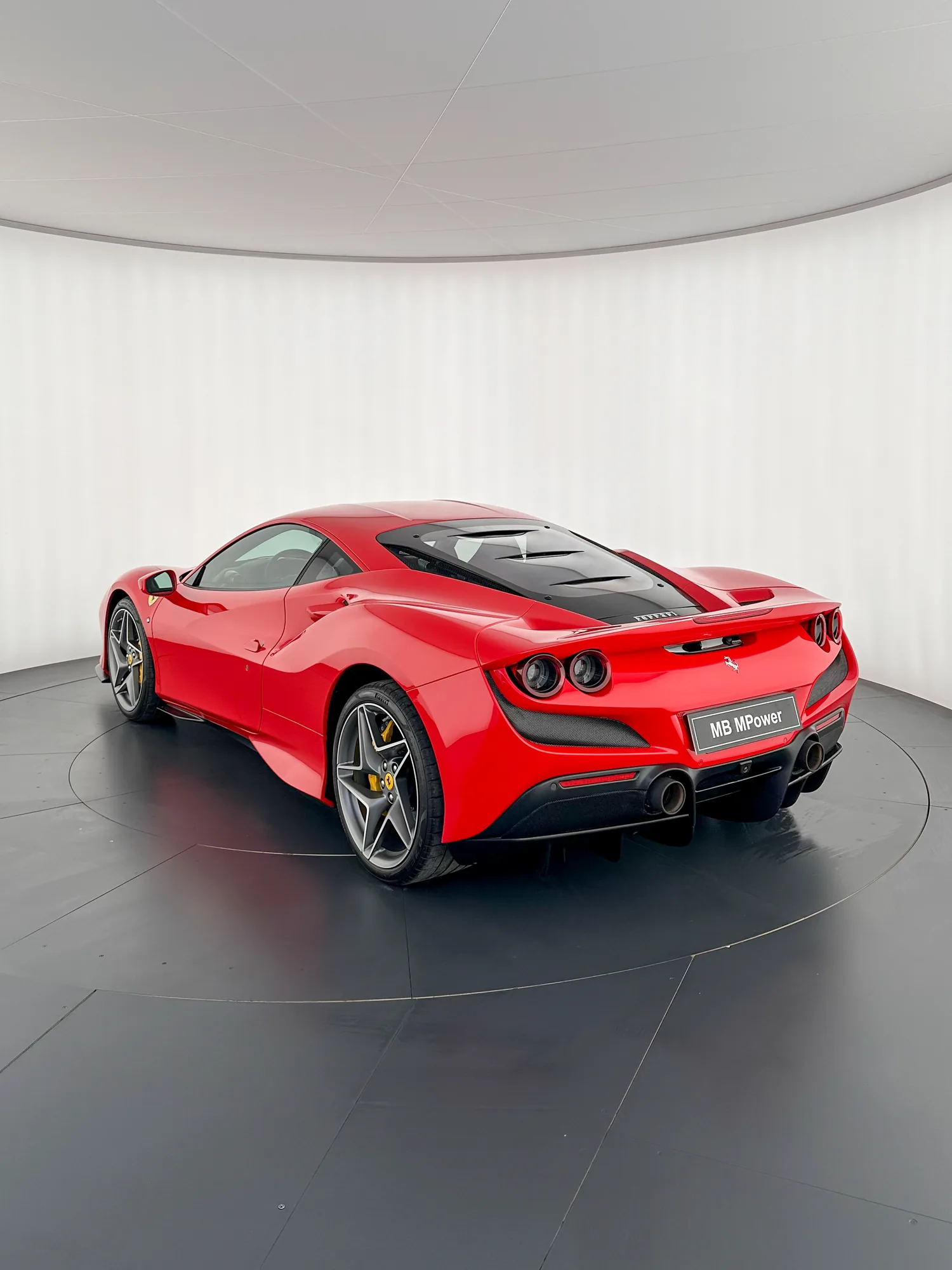 Ferrari F8, 2022: photo 7 from another angle