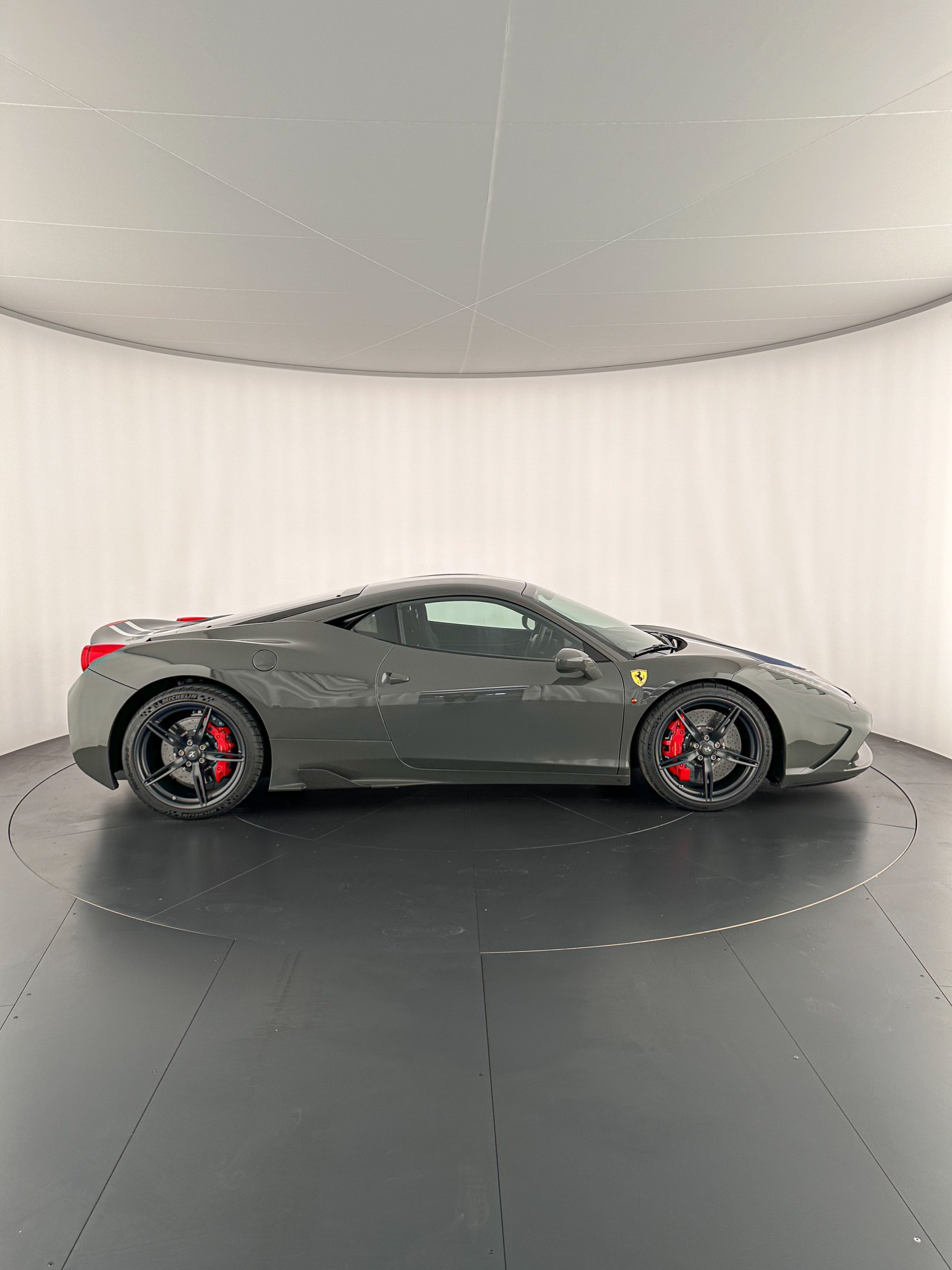 Ferrari 458 Speciale, 2015: photo 4 from another angle