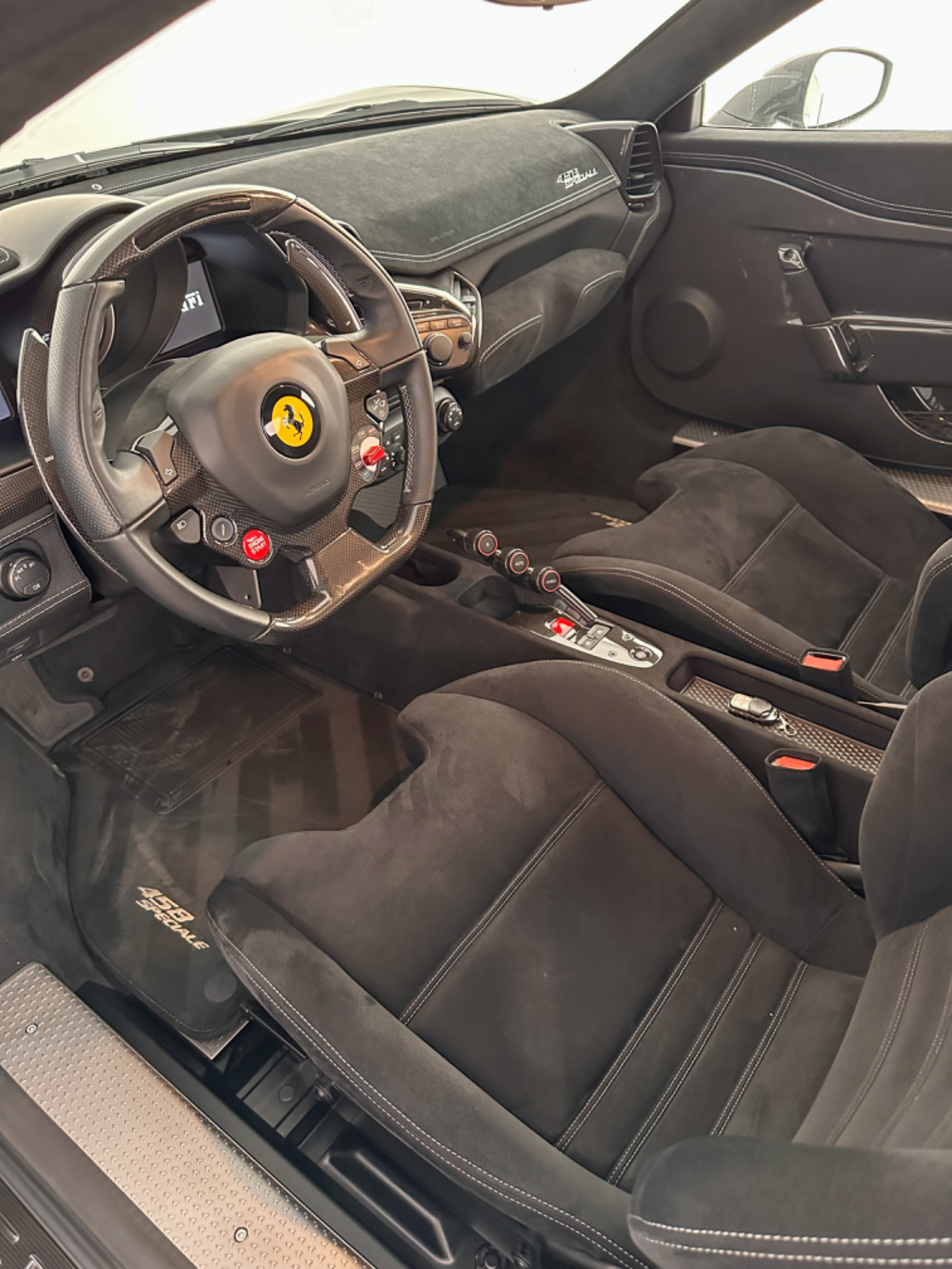 Ferrari 458 Speciale, 2015: photo 10 from another angle