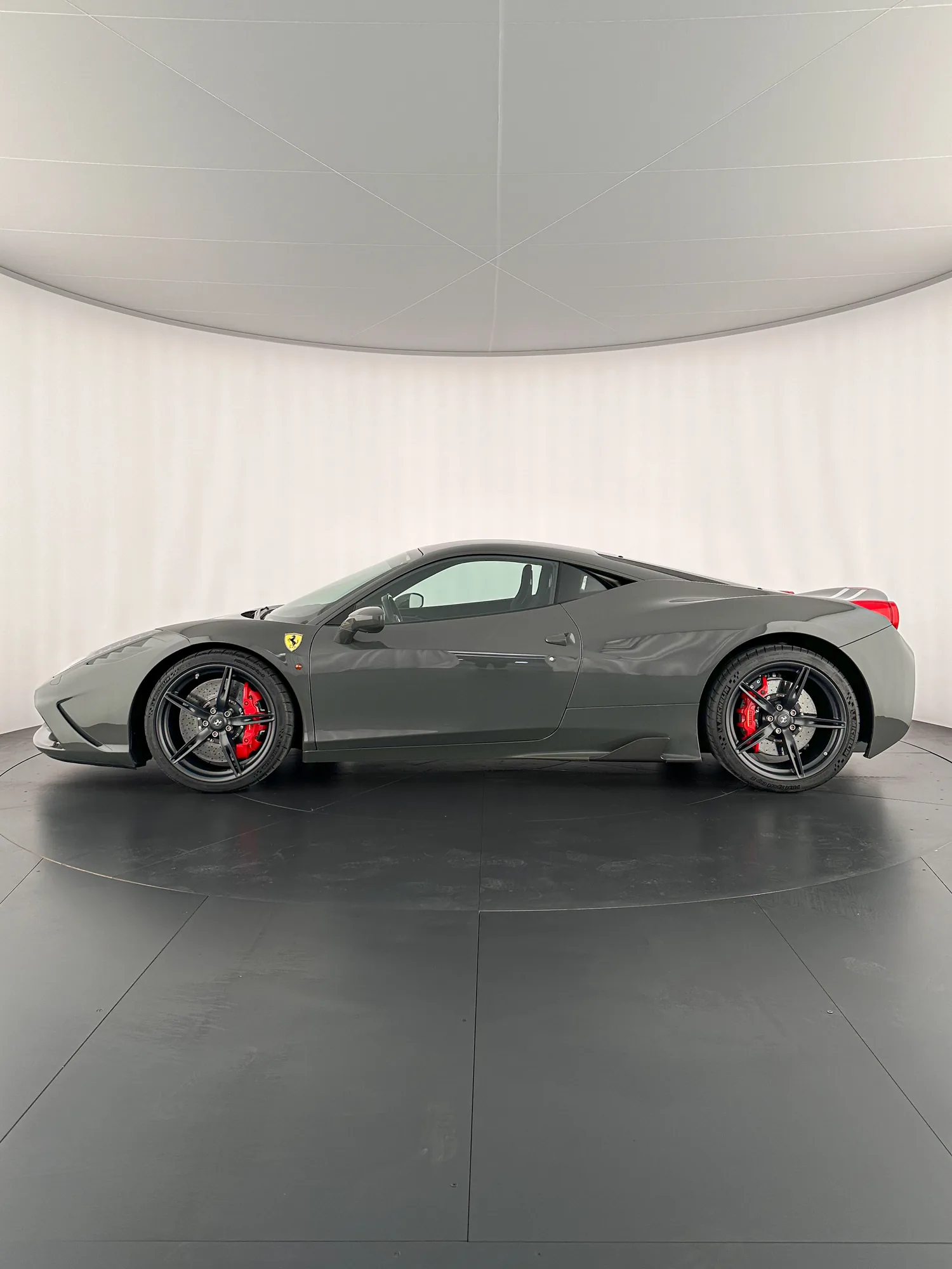 Ferrari 458 Speciale, 2015: photo 5 from another angle