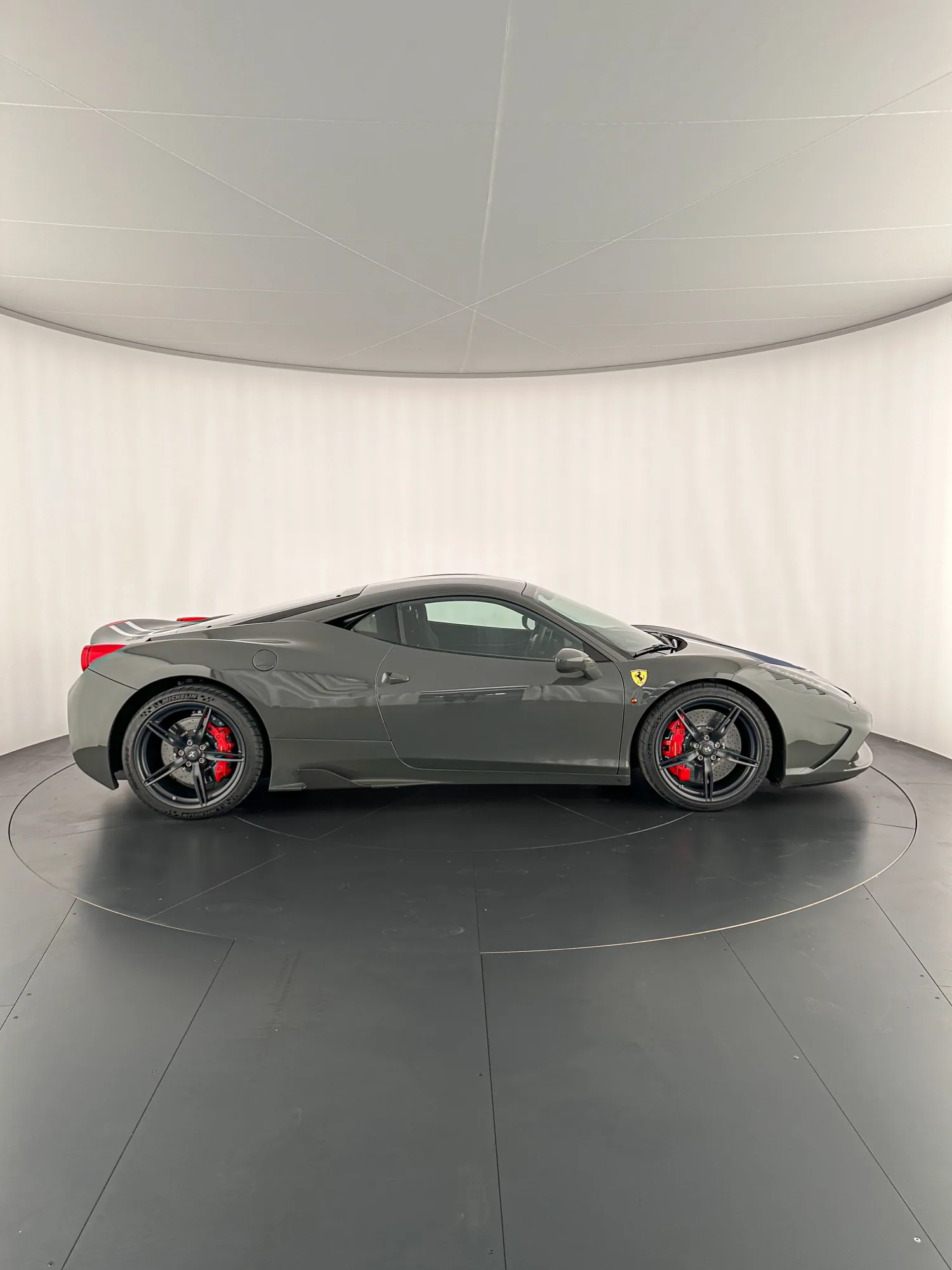 Ferrari 458 Speciale, 2015: photo 4 from another angle