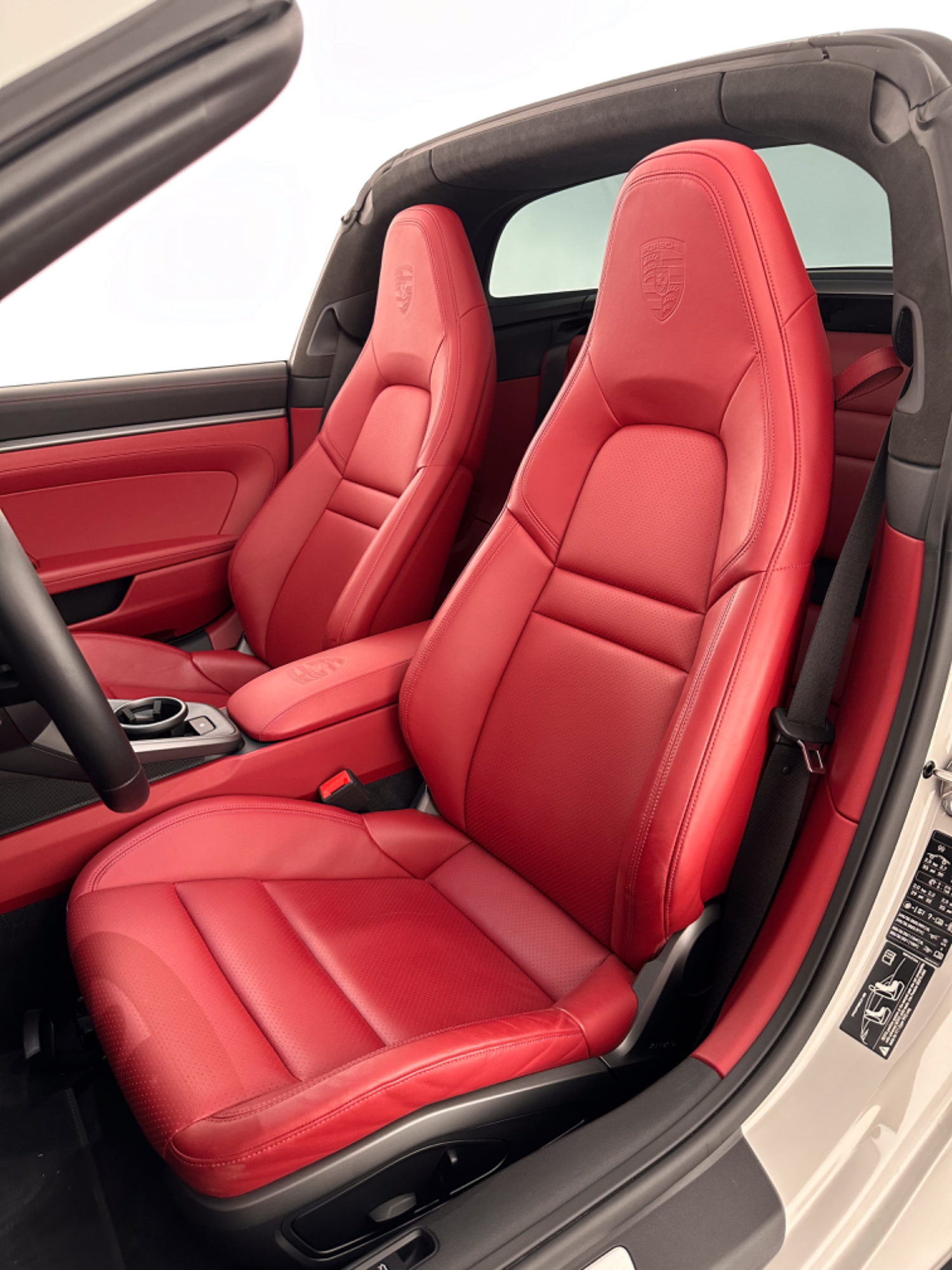 Porsche 992 Targa 4s, 2021: photo 10 from another angle