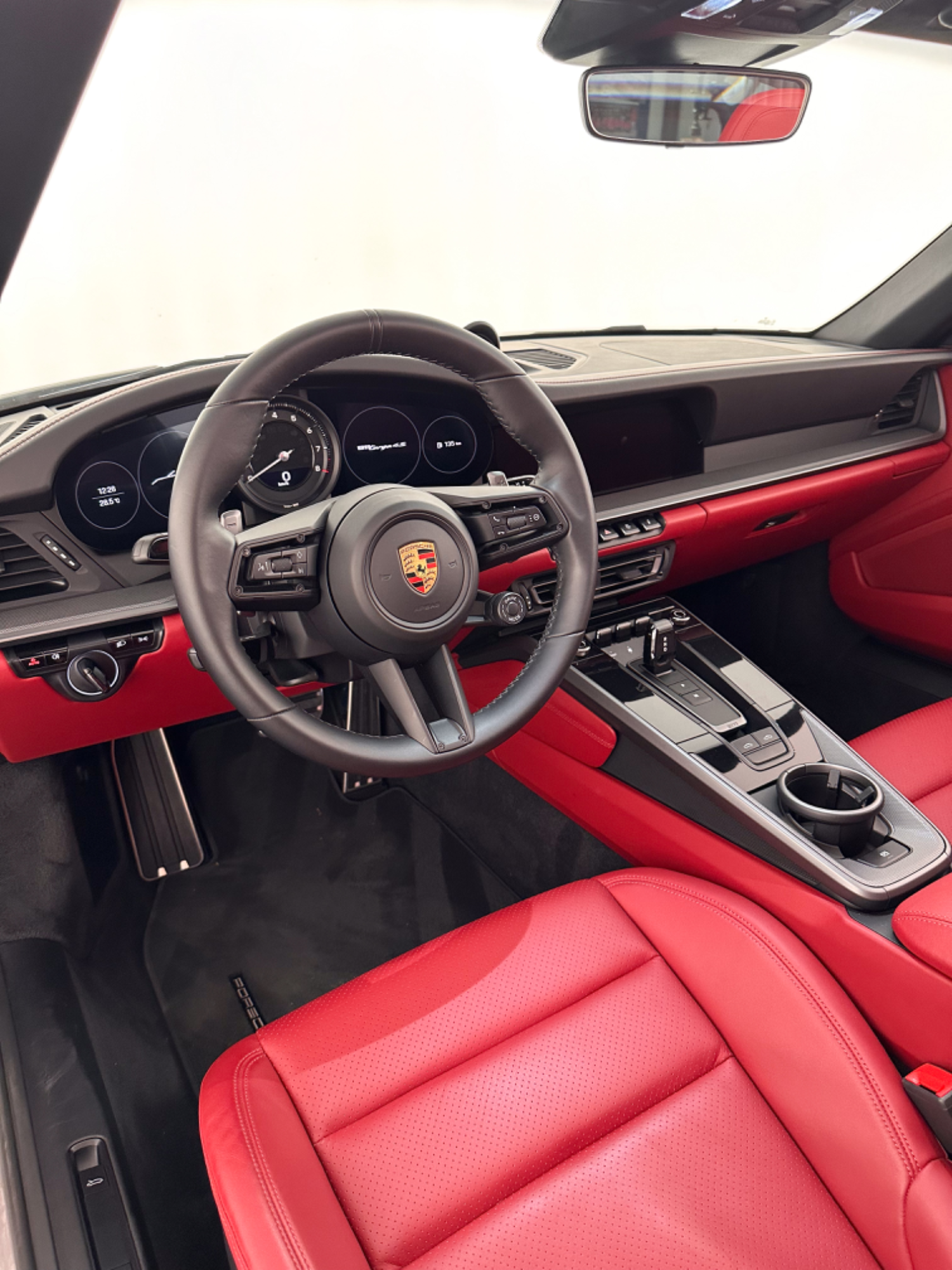 Porsche 992 Targa 4s, 2021: photo 12 from another angle