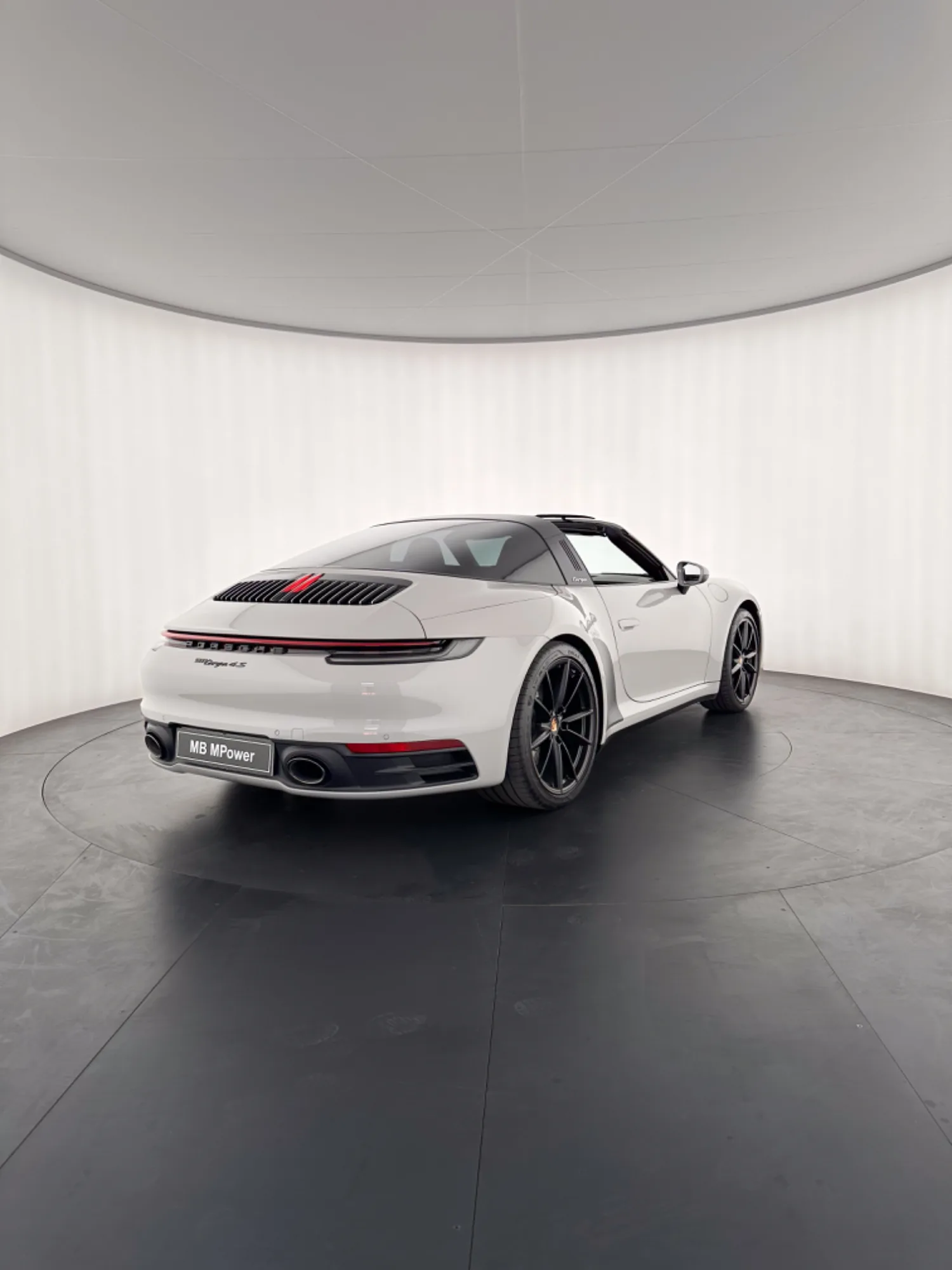 Porsche 992 Targa 4s, 2021: photo 8 from another angle