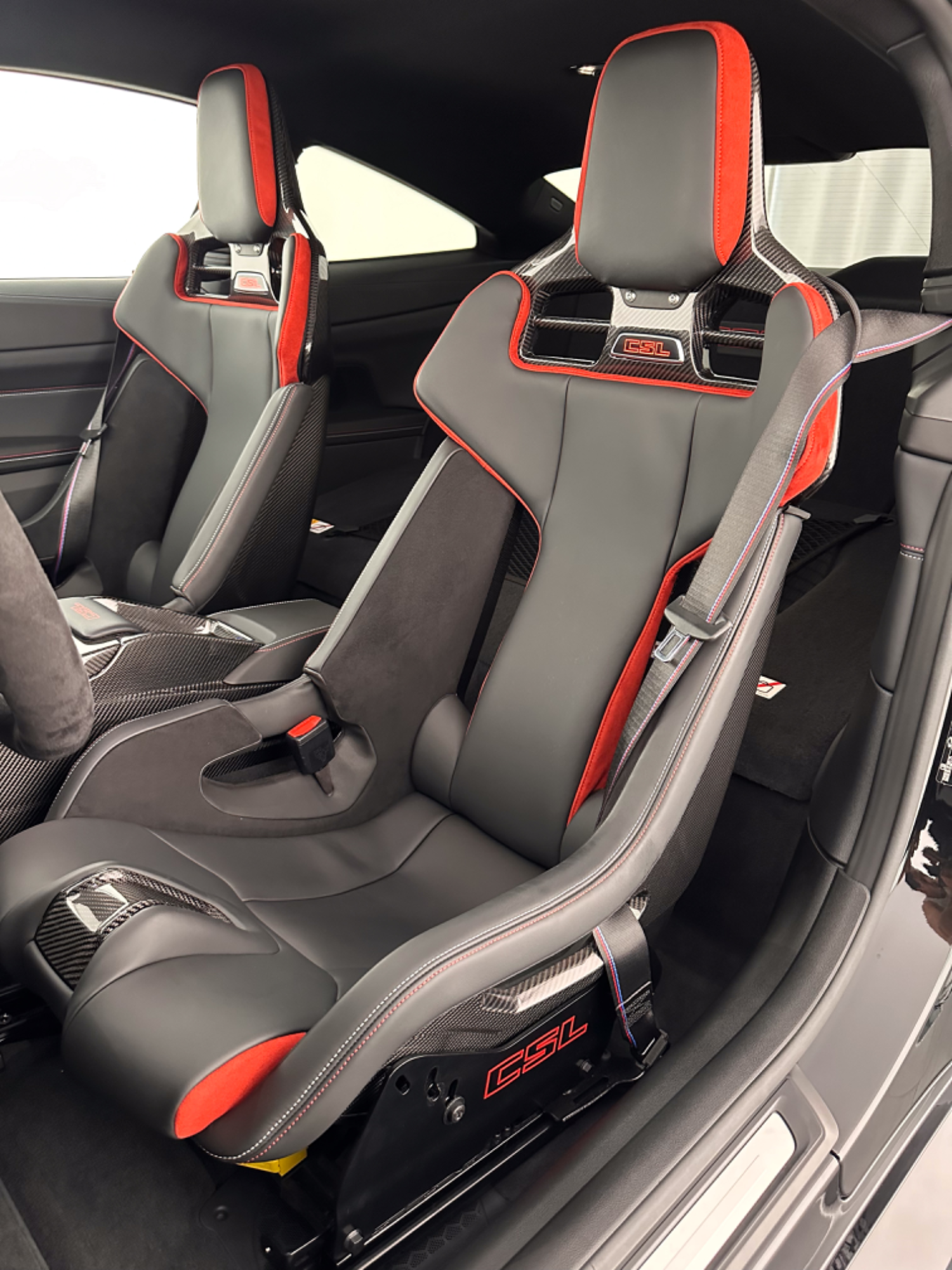 BMW m4 Csl, 2022: photo 9 from another angle