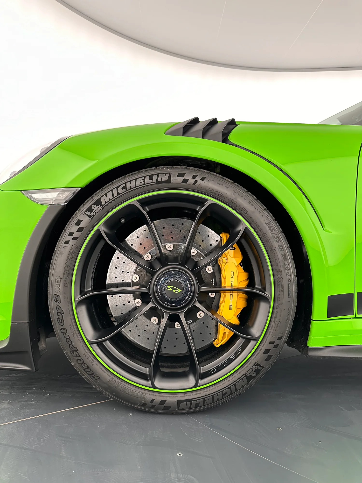 Porsche Gt3Rs Mk2, 2019: photo 12 from another angle
