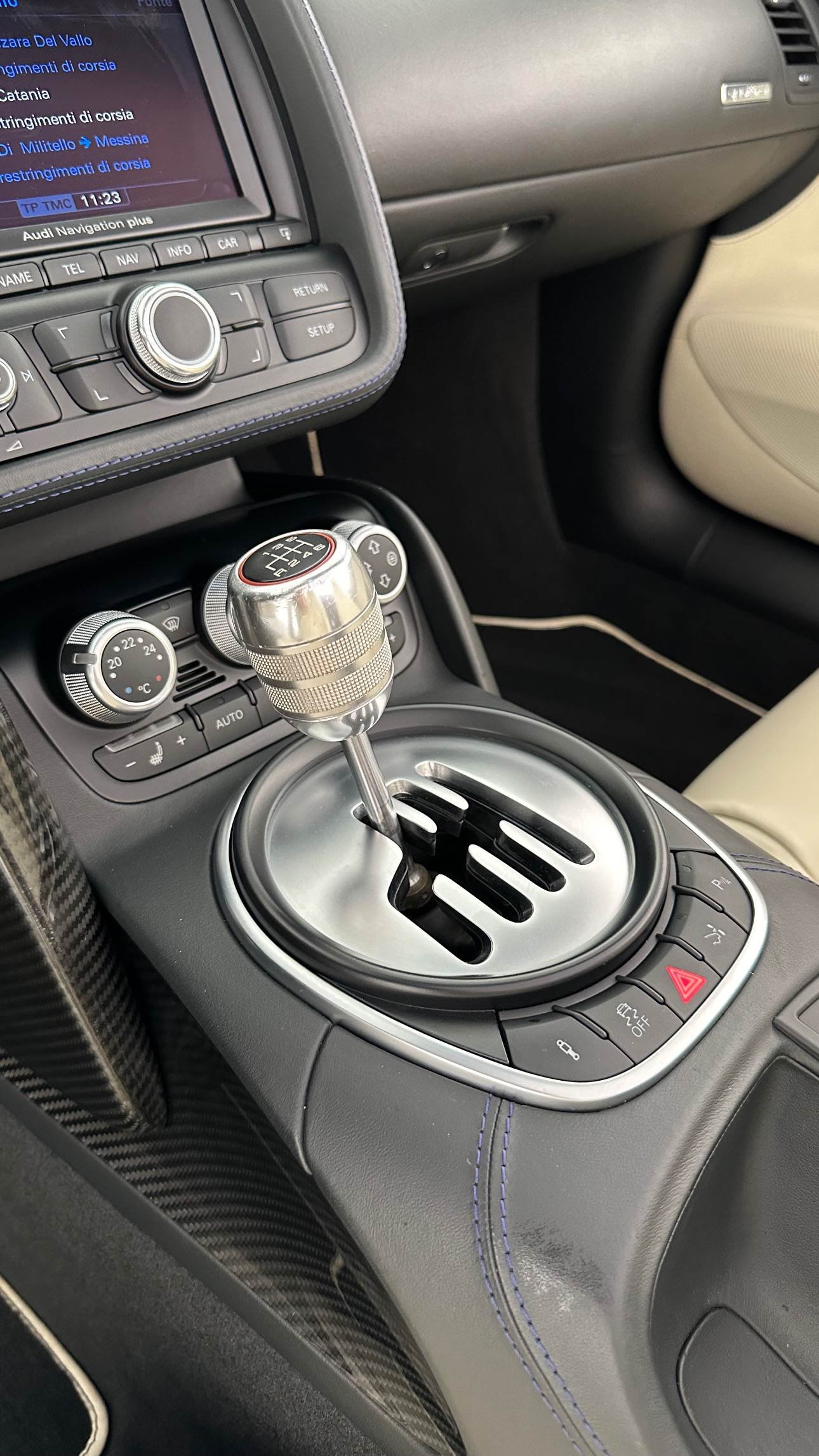AUDI R8 V10 MANUALE SPIDER V10  MANUALE, 2011, Blue: photo 23 from another angle