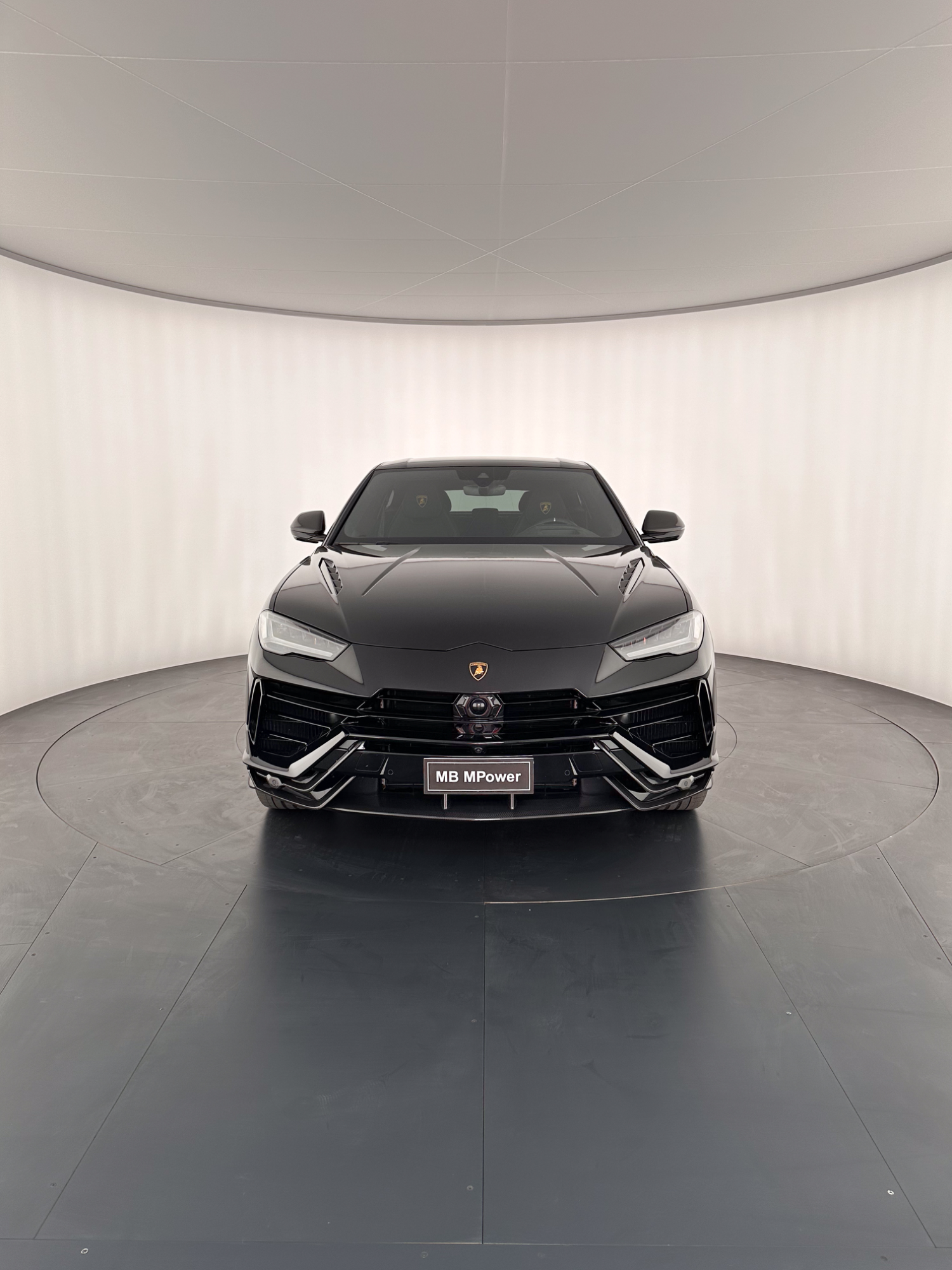 Lamborghini Urus S, 2023: main vehicle photo