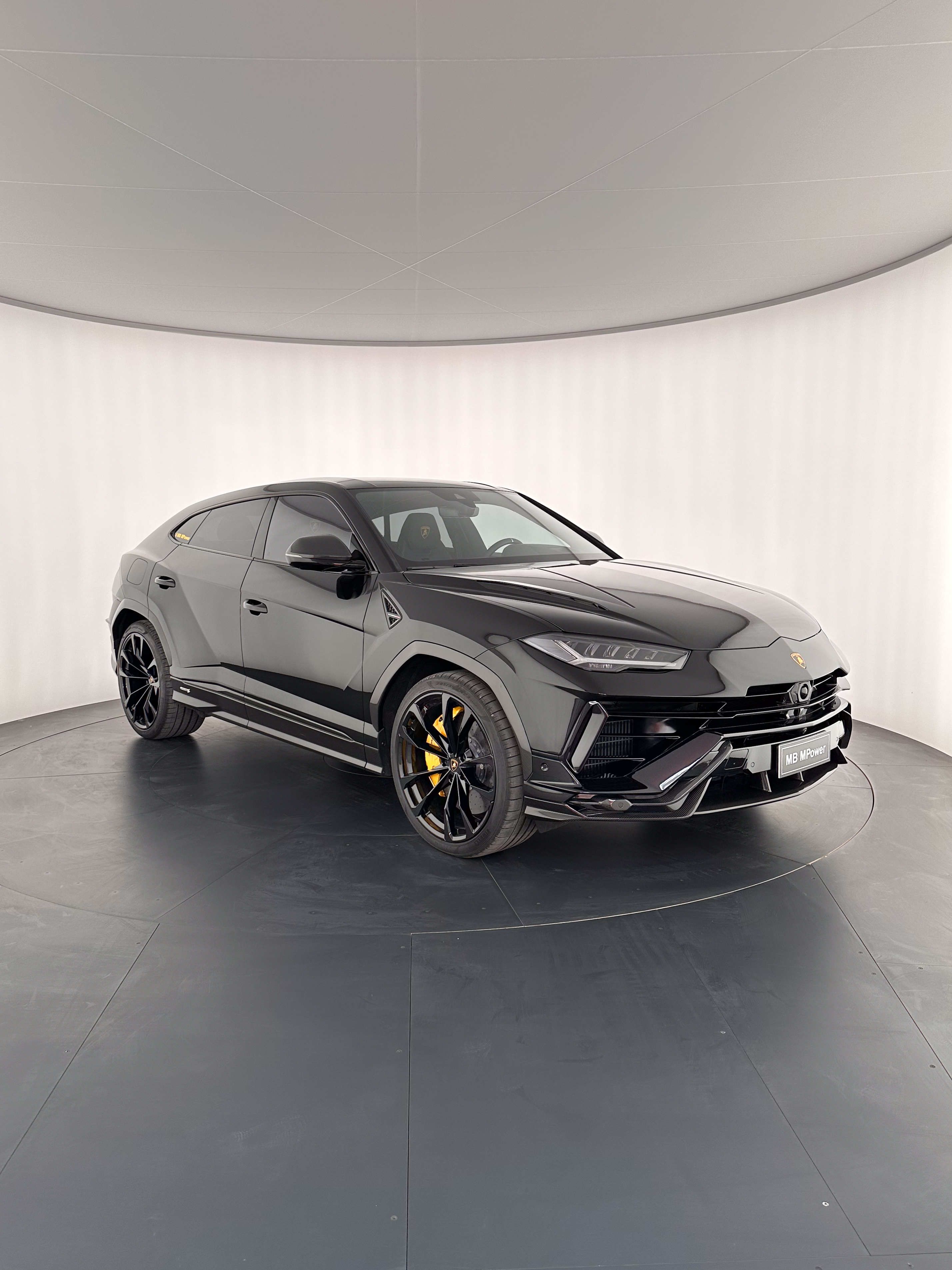 Lamborghini Urus S, 2023: photo 2 from another angle