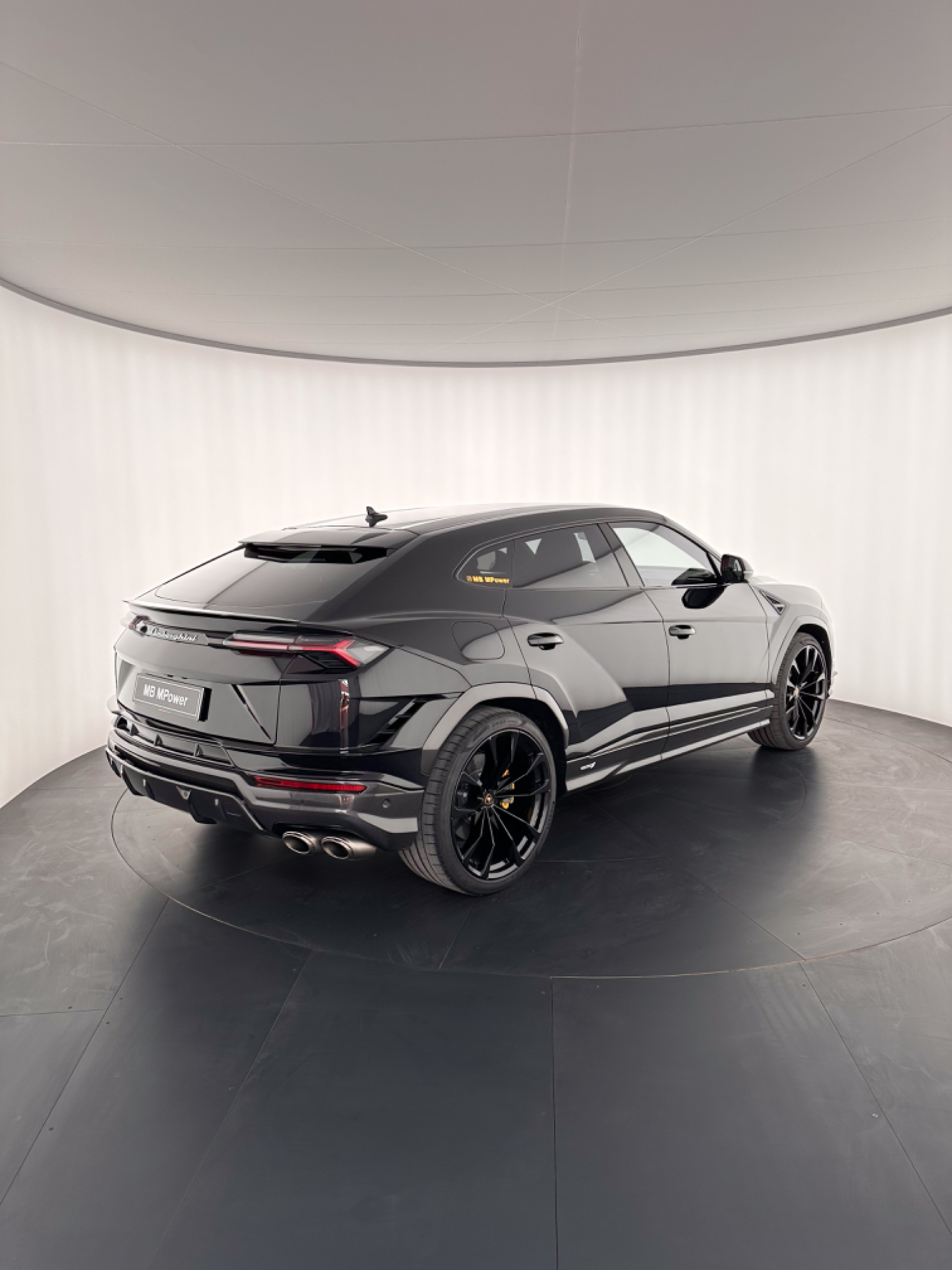 Lamborghini Urus S, 2023: photo 7 from another angle