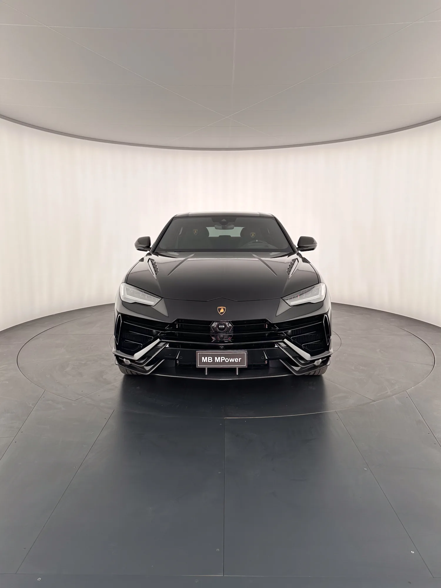 Lamborghini Urus S, 2023: main vehicle photo
