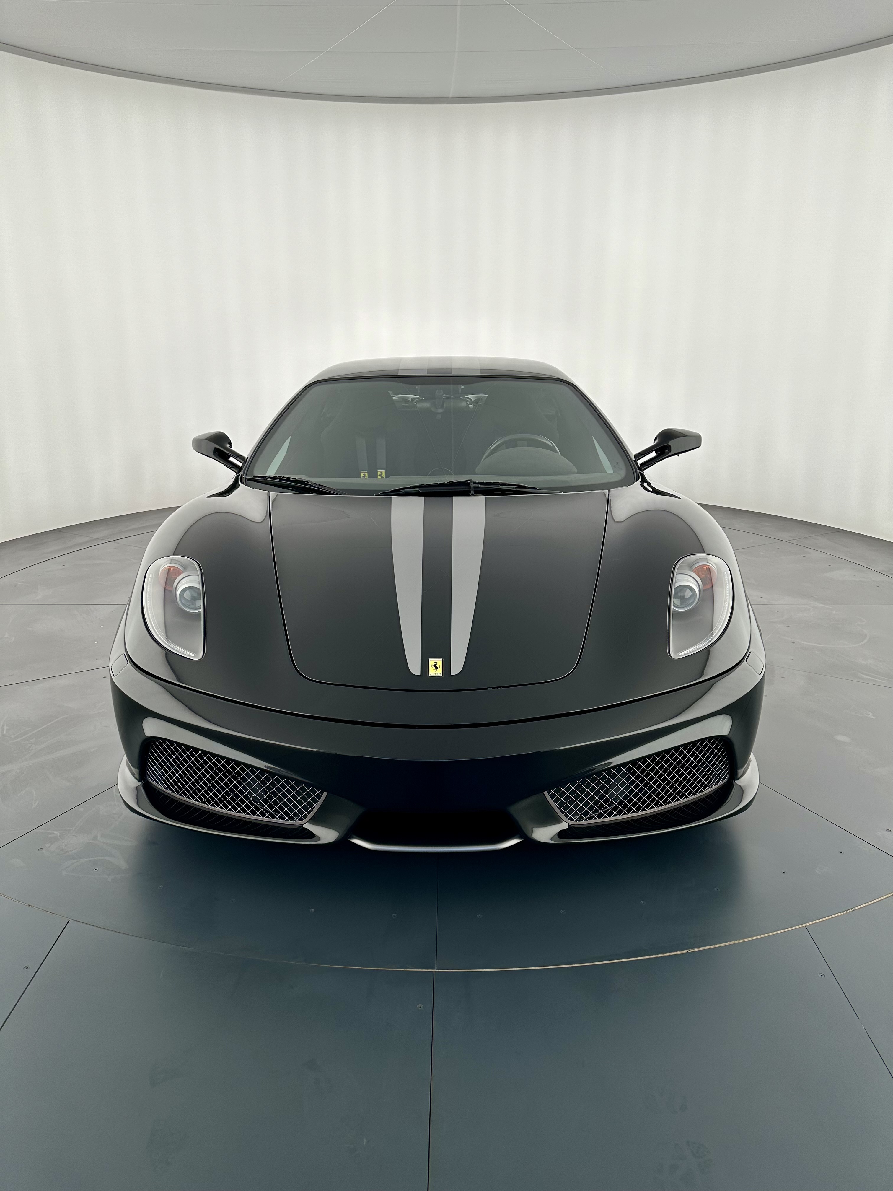 Ferrari 430 Scuderia Benzina, 2009: main vehicle photo