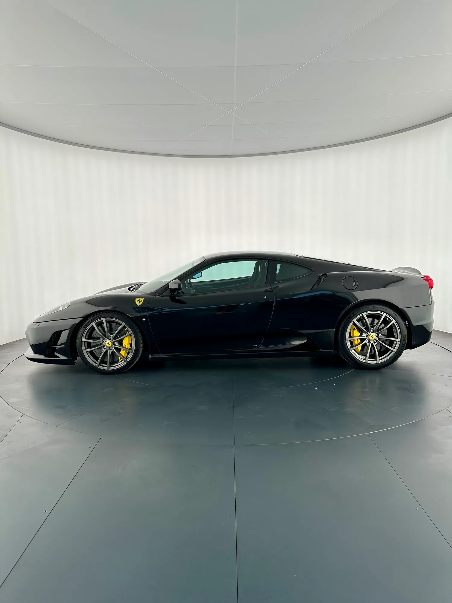 Ferrari 430 Scuderia Benzina, 2009: photo 4 from another angle