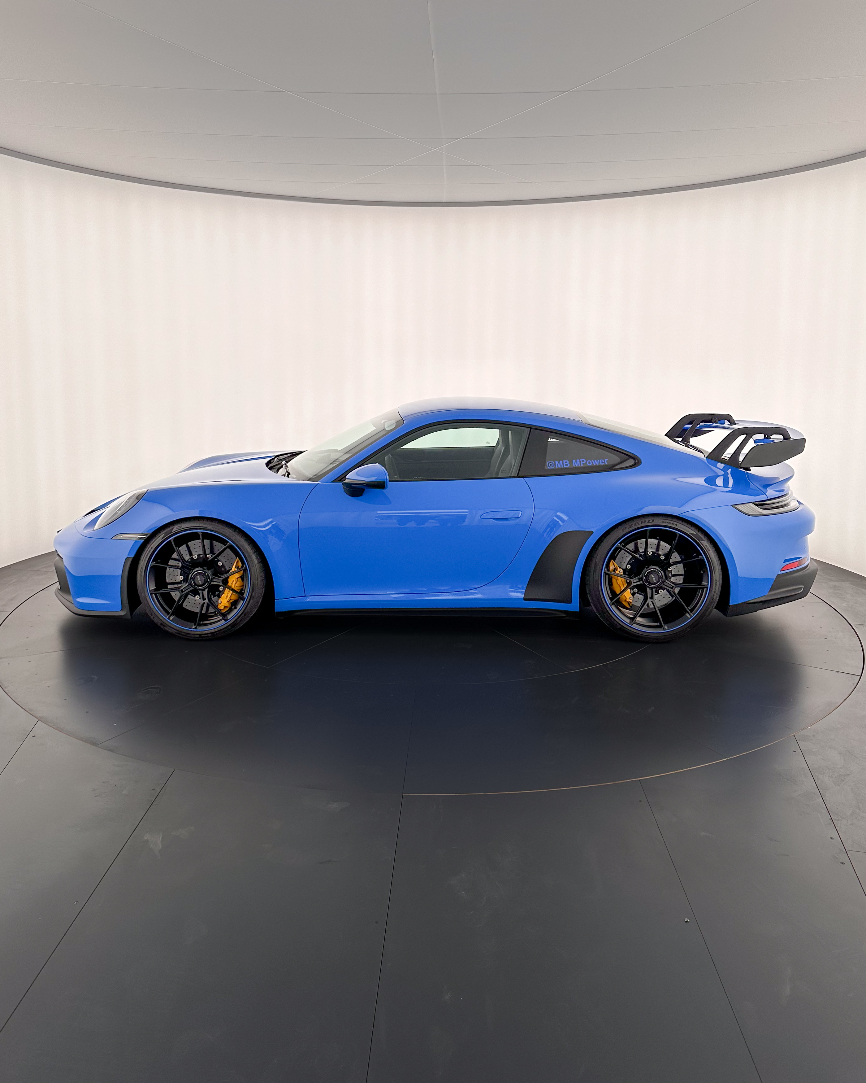 Porsche 992 Gt3, 2022: photo 2 from another angle