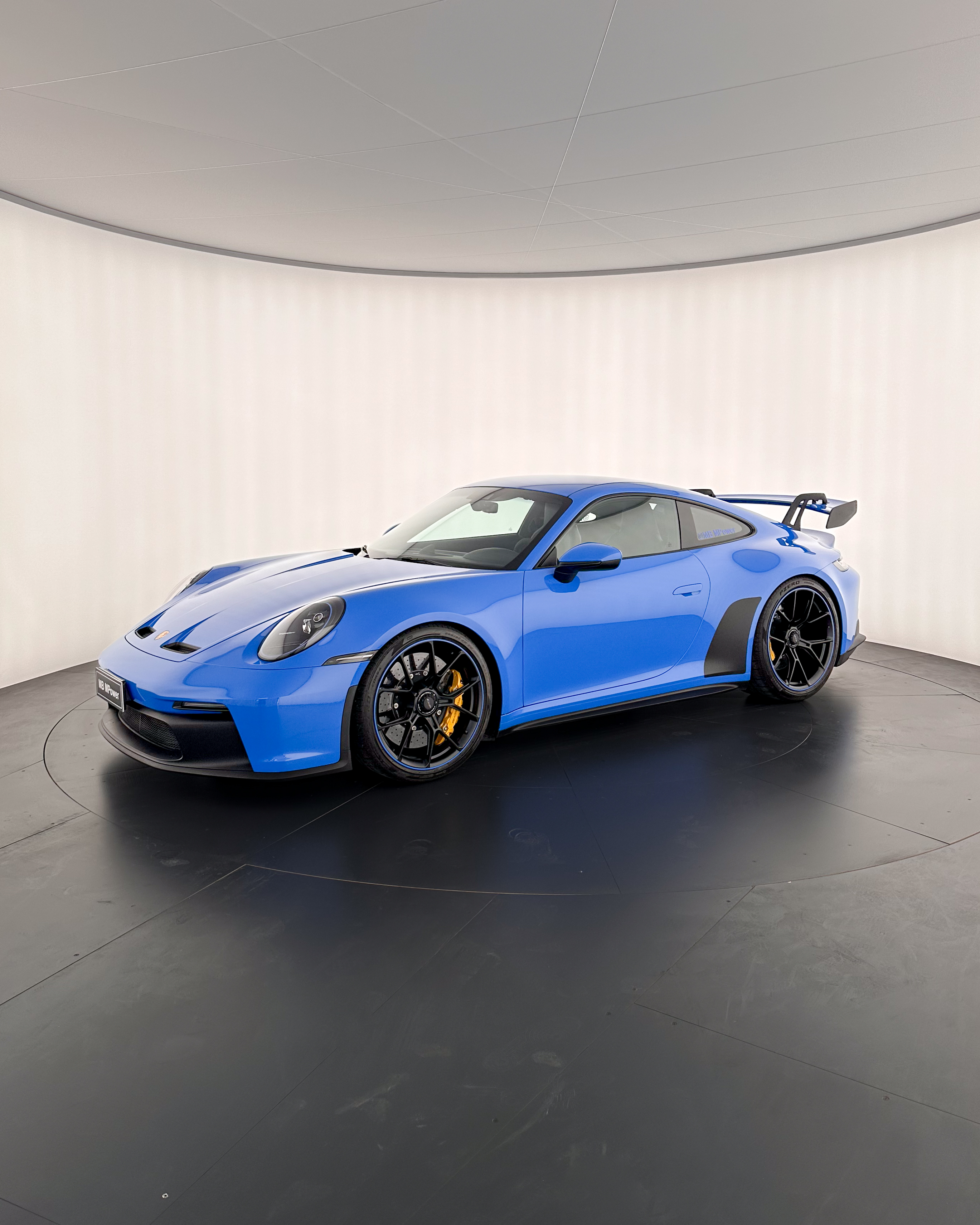 Porsche 992 Gt3, 2022: photo 3 from another angle