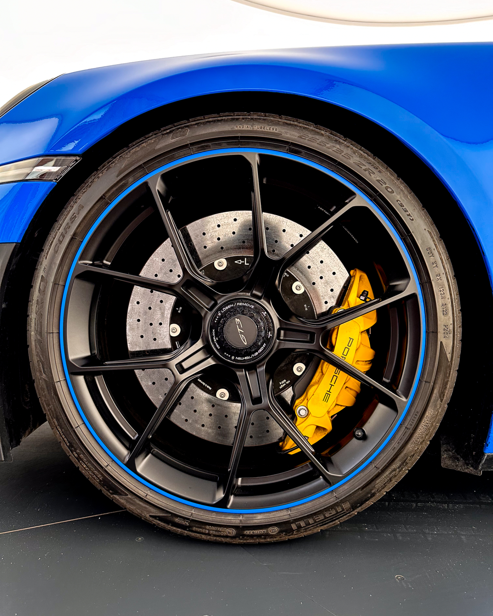 Porsche 992 Gt3, 2022: photo 9 from another angle