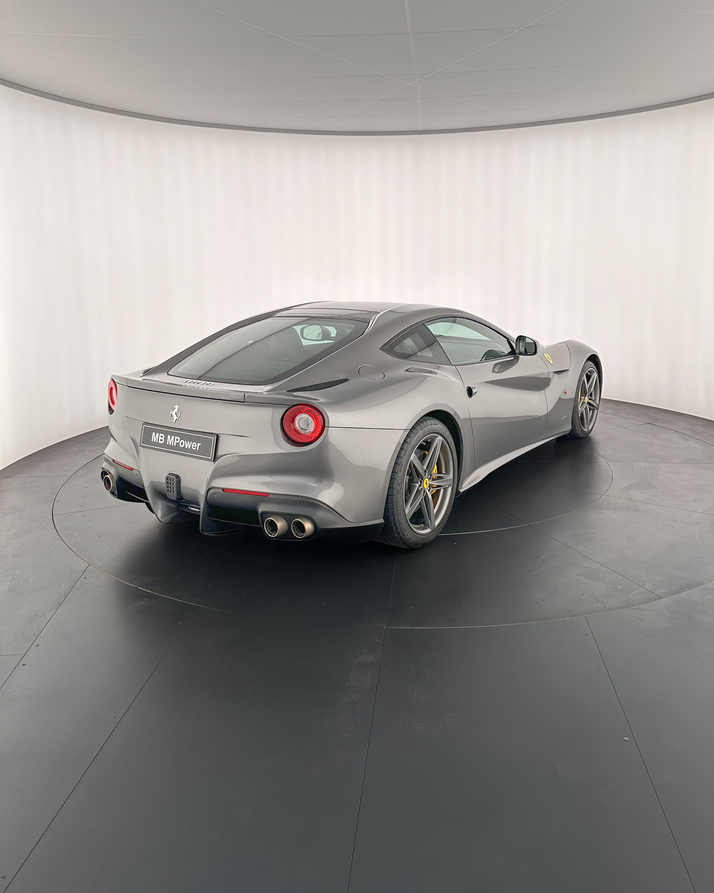 Ferrari F12, 2013: photo 7 from another angle