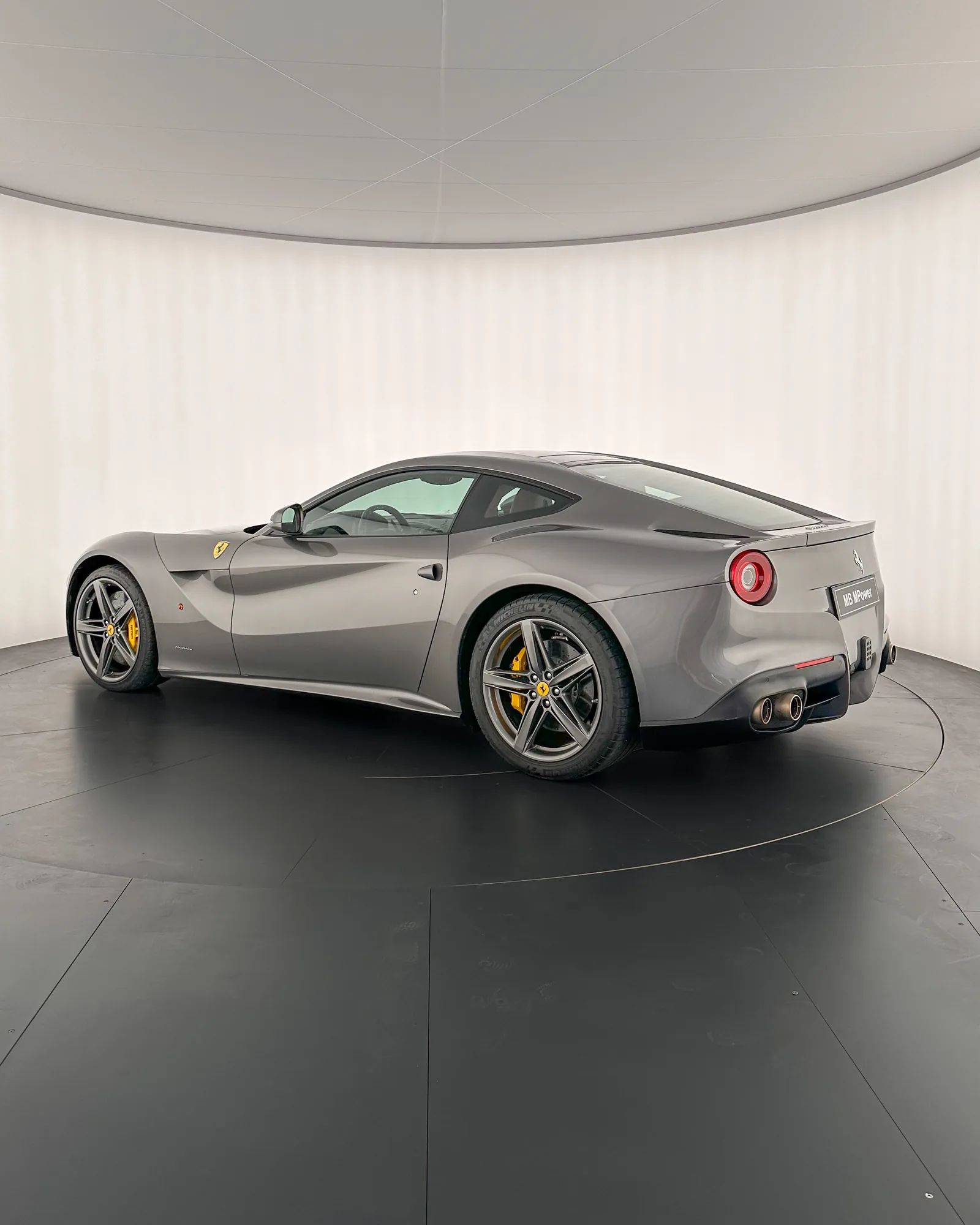 Ferrari F12, 2013: photo 5 from another angle