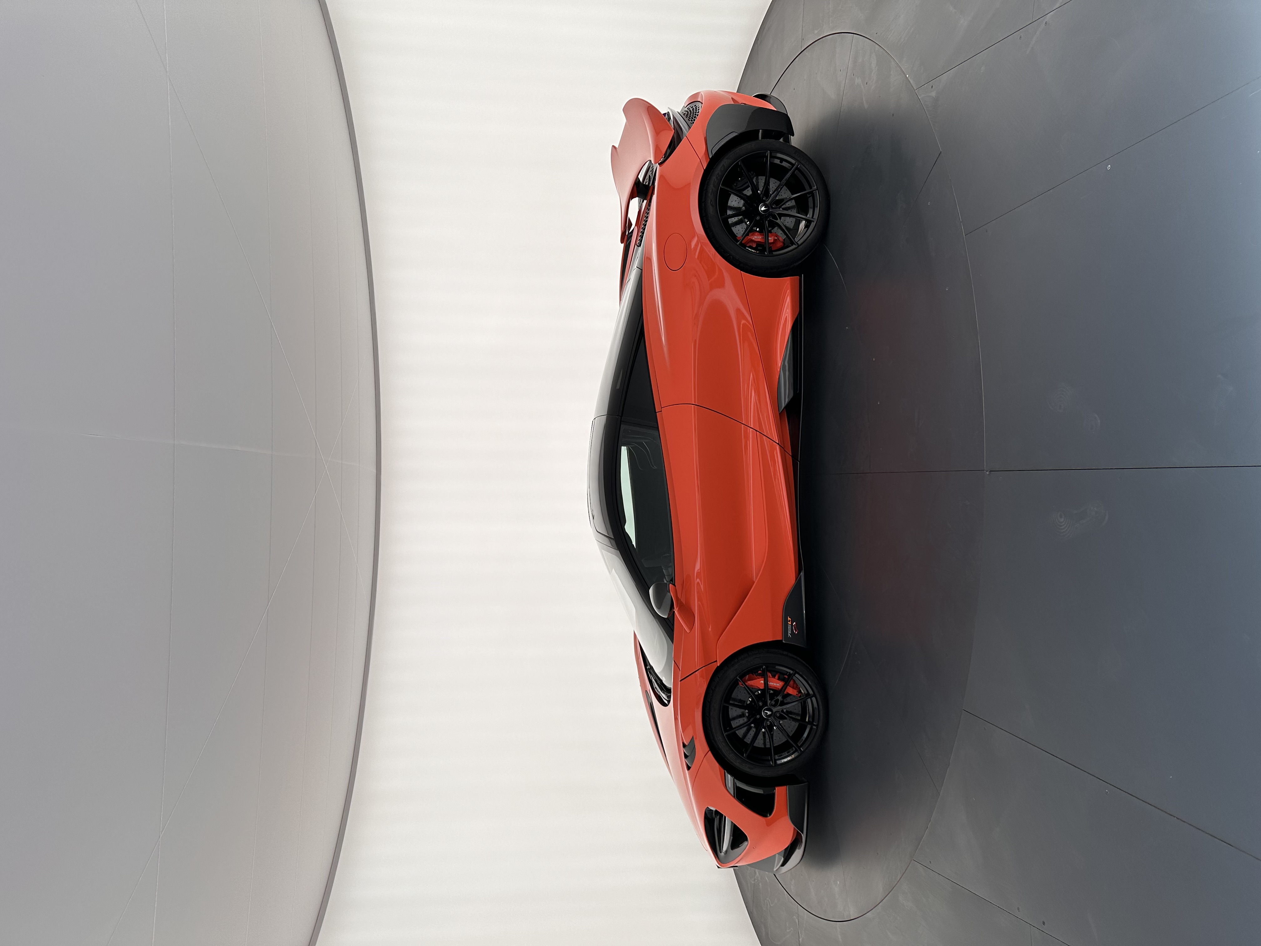 McLaren 765LT Coupé, 2021, Papaya Spark Orange: photo 3 from another angle