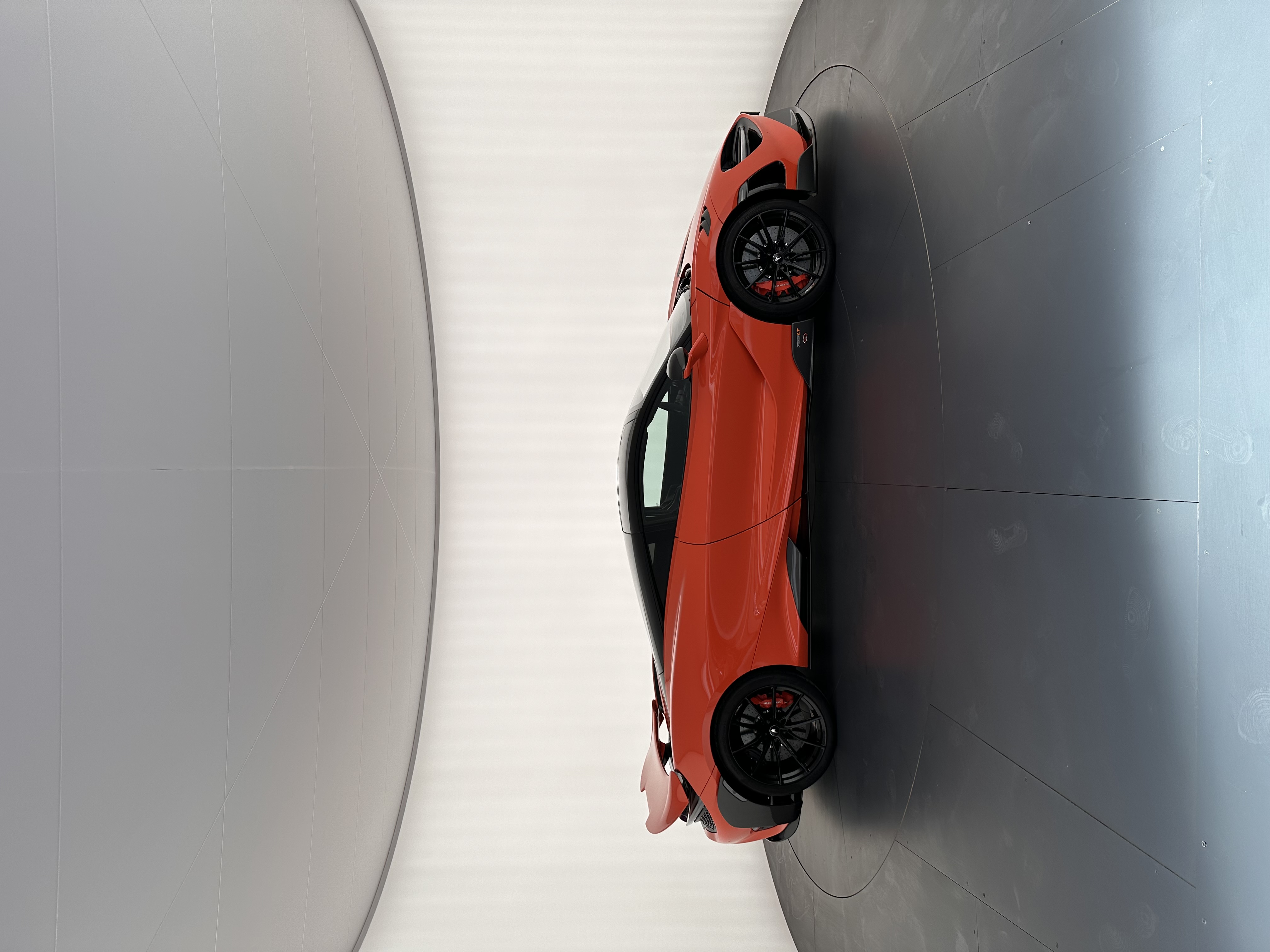 McLaren 765LT Coupé, 2021, Papaya Spark Orange: photo 5 from another angle