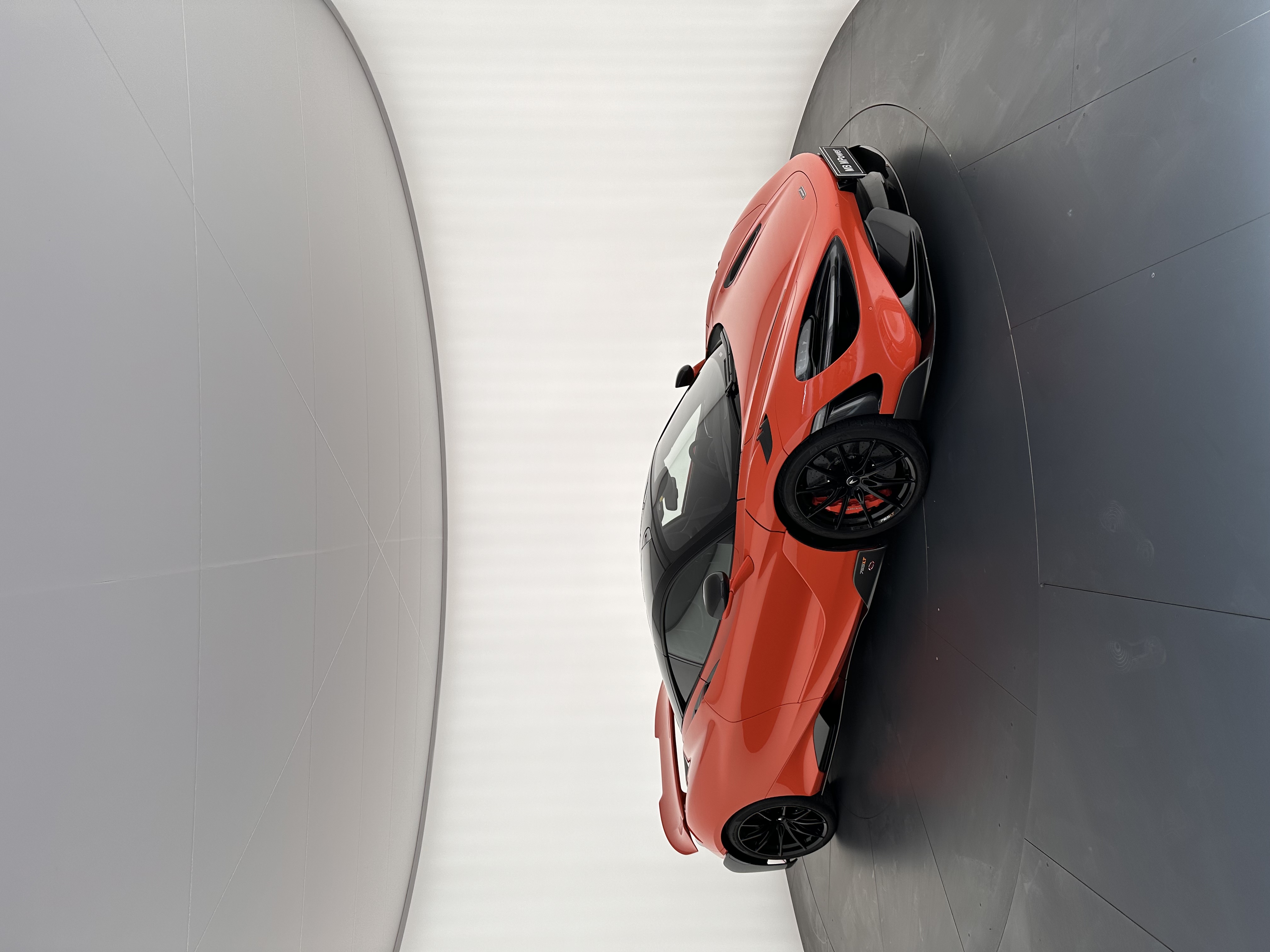 McLaren 765LT Coupé, 2021, Papaya Spark Orange: photo 6 from another angle