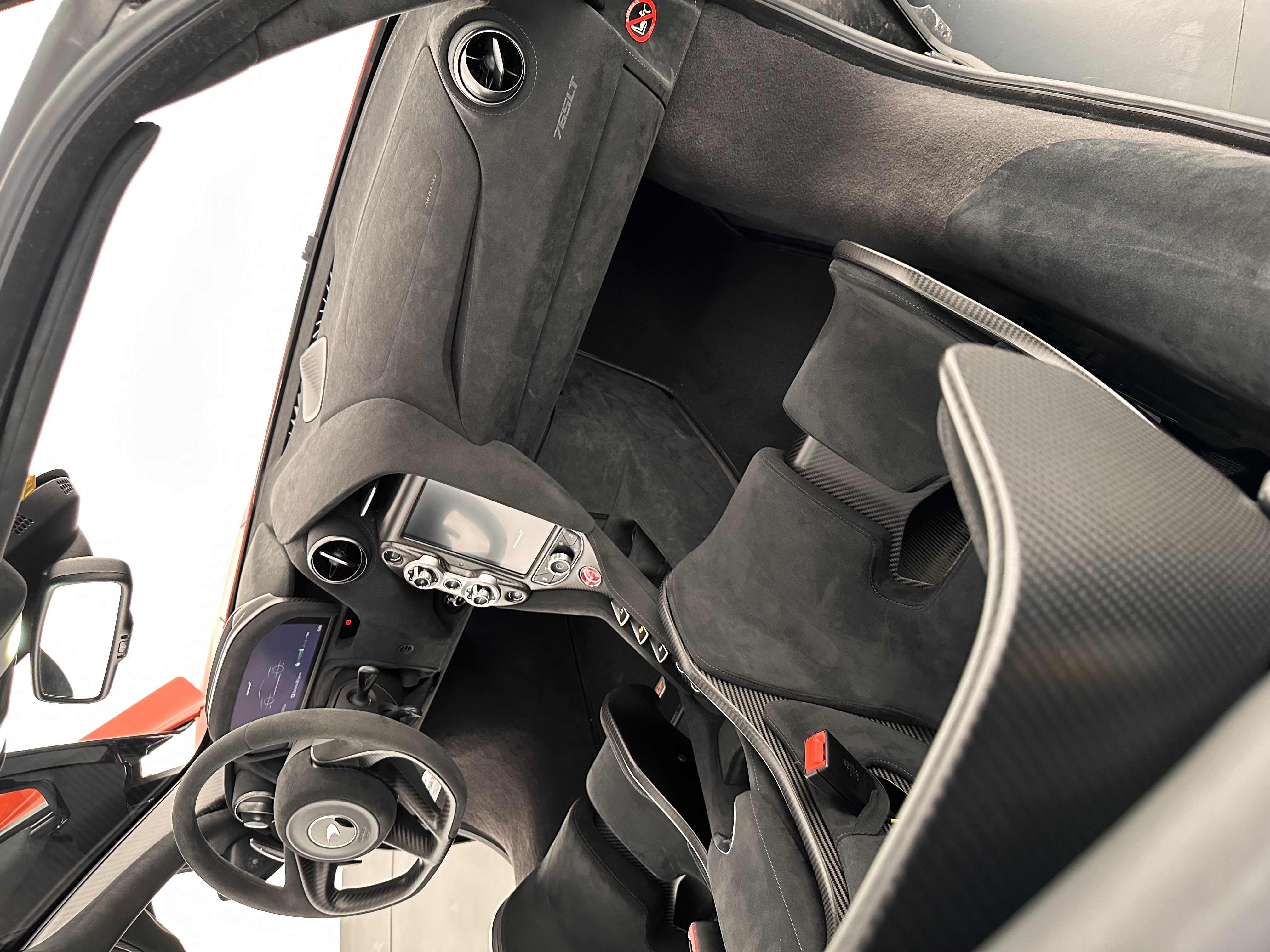 McLaren 765LT Coupé, 2021, Papaya Spark Orange: photo 13 from another angle
