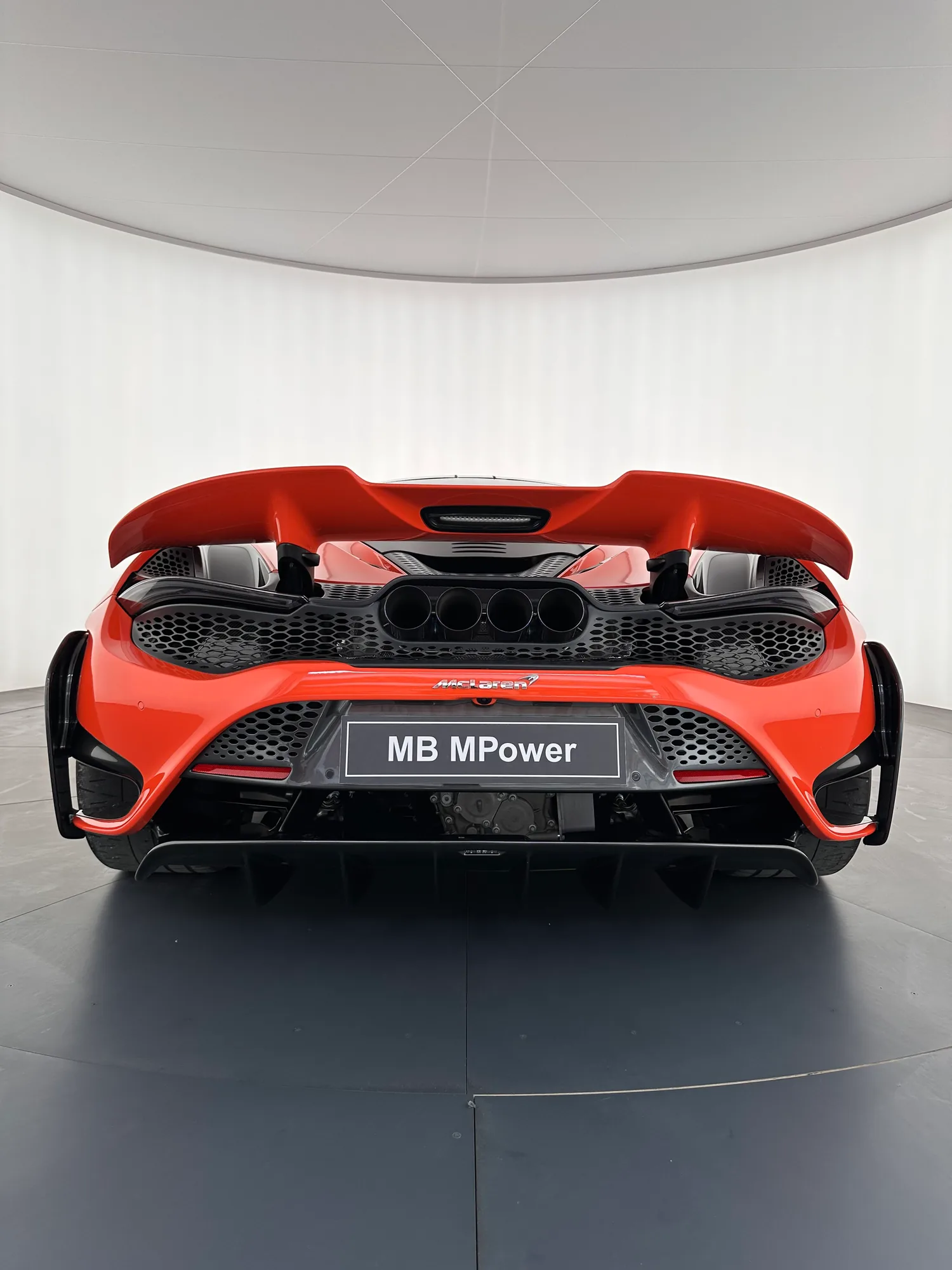 McLaren 765LT Coupé, 2021, Papaya Spark Orange: photo 4 from another angle