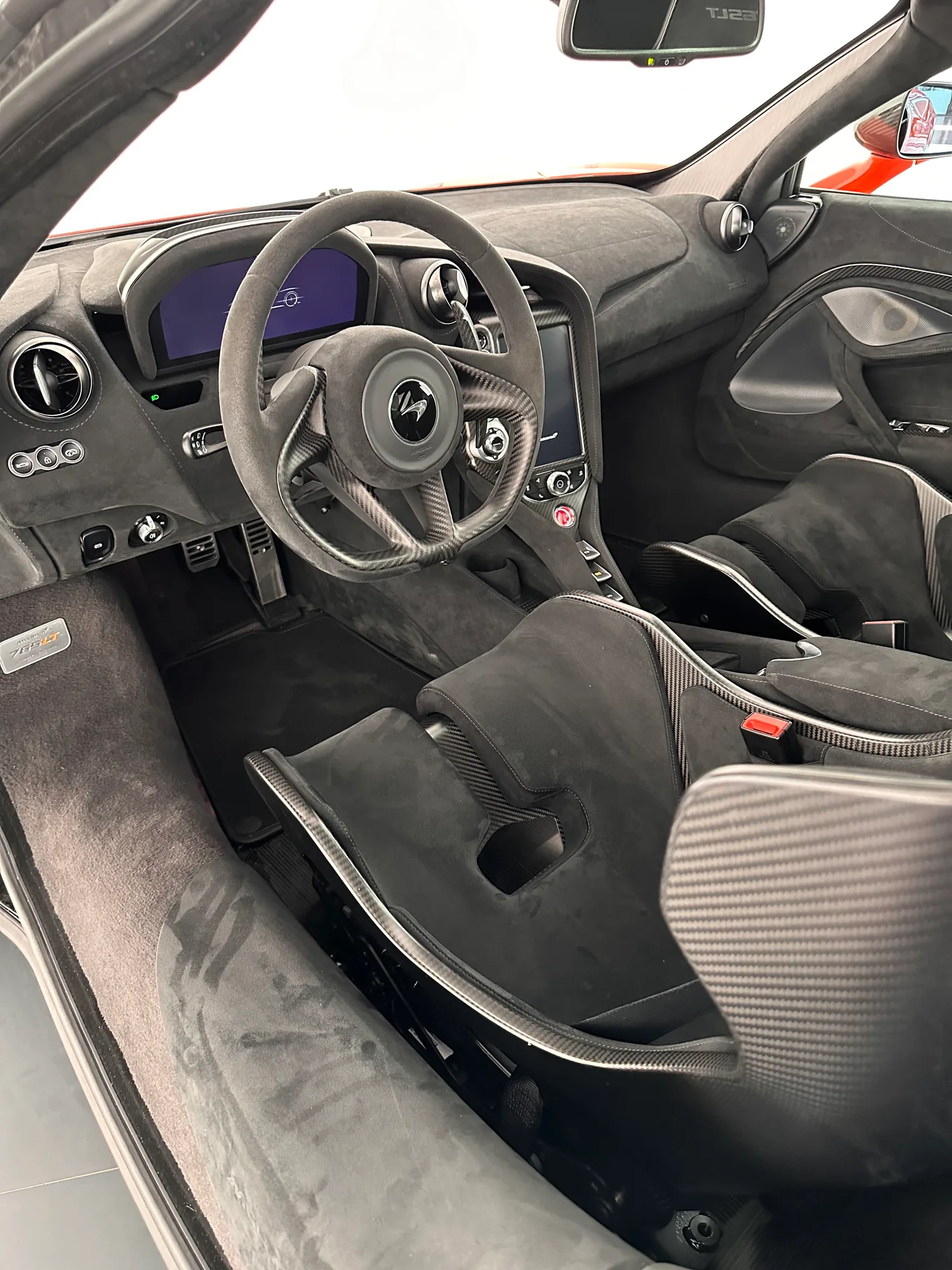 McLaren 765LT Coupé, 2021, Papaya Spark Orange: photo 12 from another angle