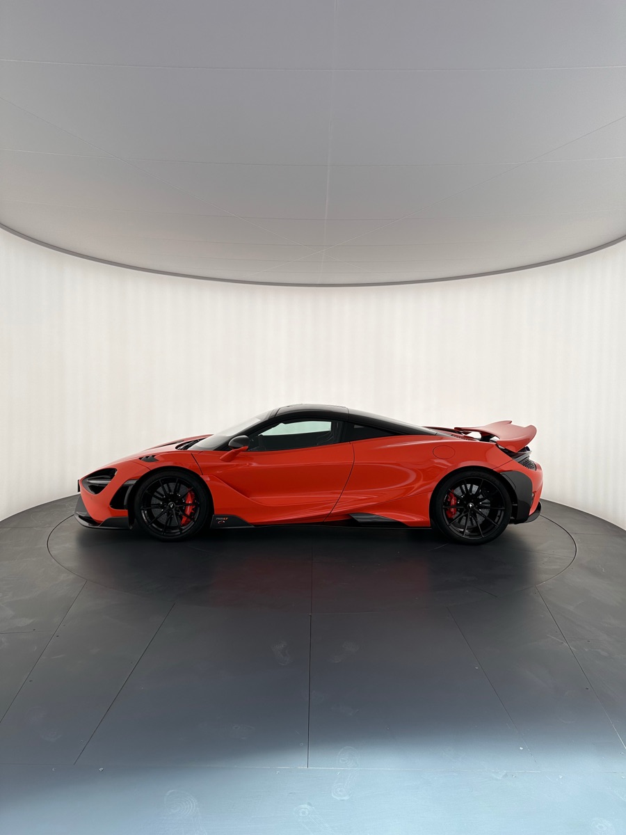 McLaren 765LT Coupé, 2021, Papaya Spark Orange: photo 2 from another angle